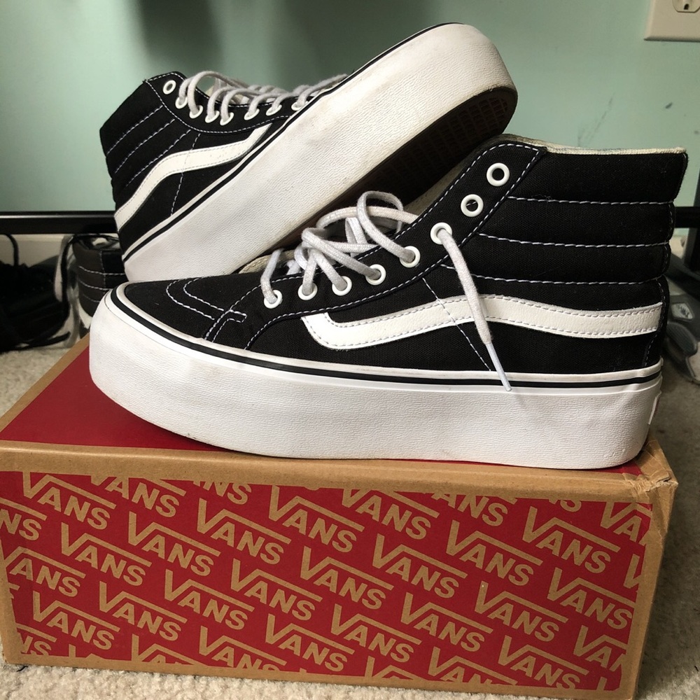 Sk8-Hi Platform Vans